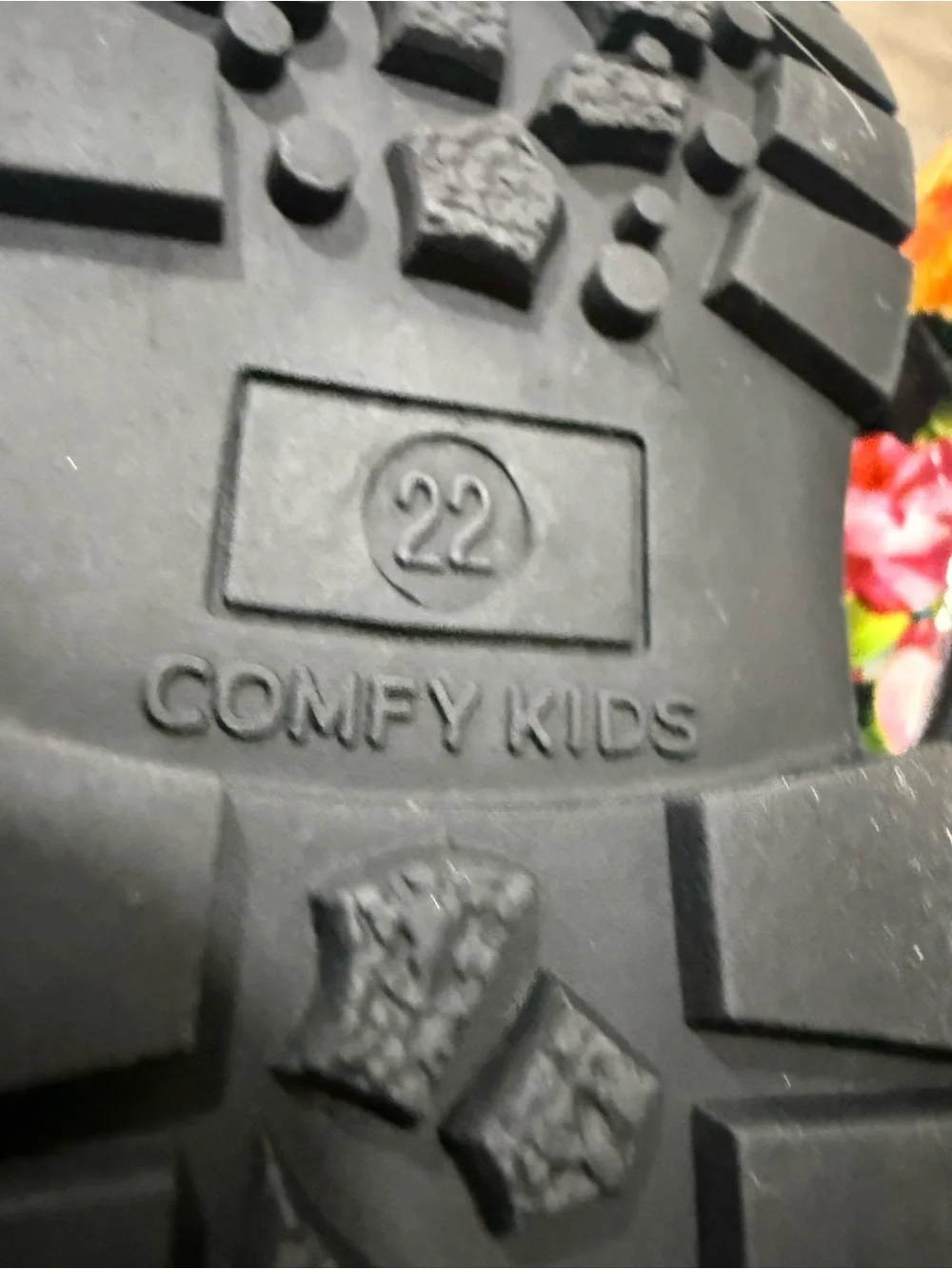 Comfy kids day print side